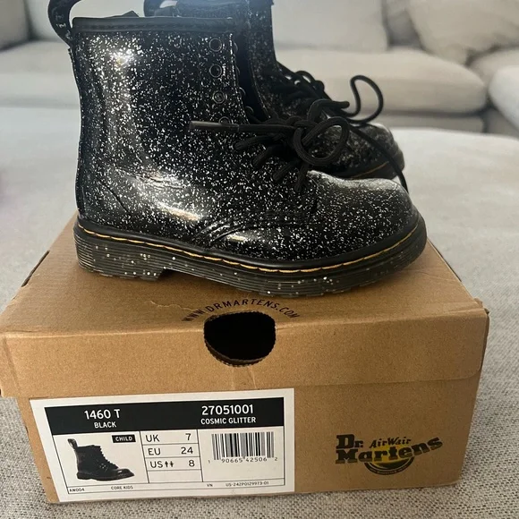 New In Box Size 8 toddler Dr Martens Black Cosmic Glitter boots - Picture 4 of 5